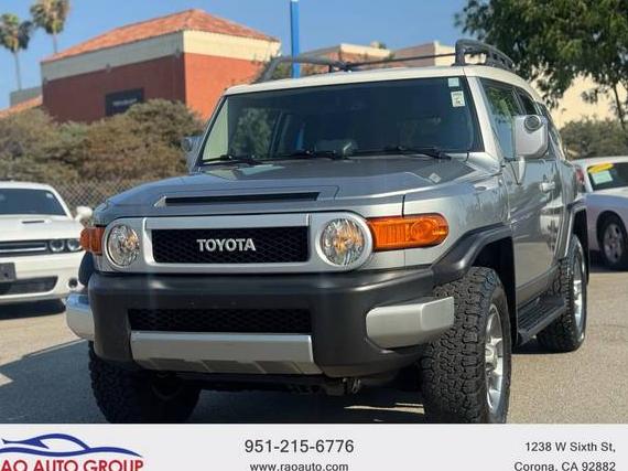 TOYOTA FJ CRUISER 2011 JTEBU4BF0BK108739 image